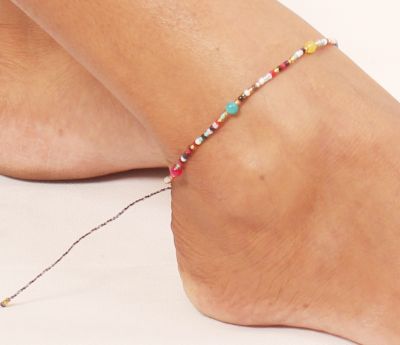 Bracelet de pied perles multicolores