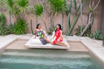 Paréo plage guirlande d\'hibiscus rouge