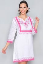 Robe d\'été blanche et rose 